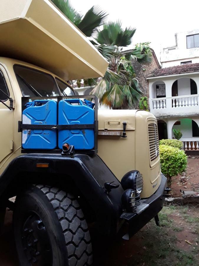 Akogo House - Bnb , Hostel, Backpackers & Volunteer Center مومباسا المظهر الخارجي الصورة