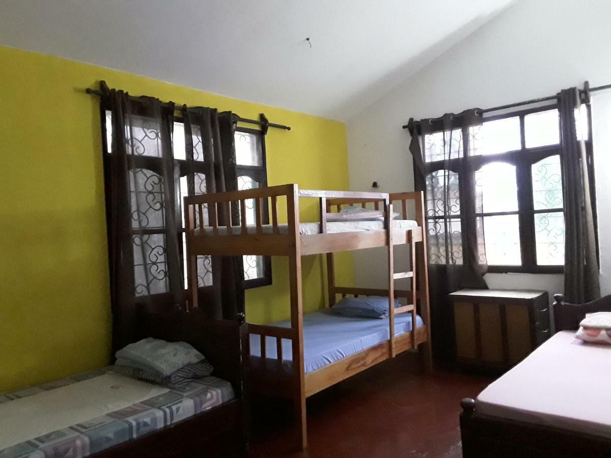Akogo House - Bnb , Hostel, Backpackers & Volunteer Center مومباسا المظهر الخارجي الصورة
